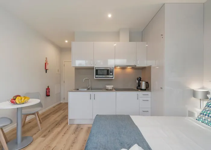 Art Deco Apartments,