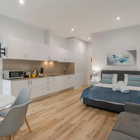 Art Deco Apartments, Daire *