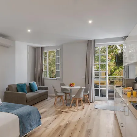 Art Deco Apartments,