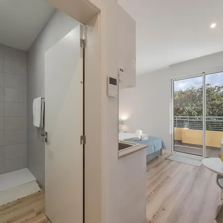 דירה Art Deco Apartments,