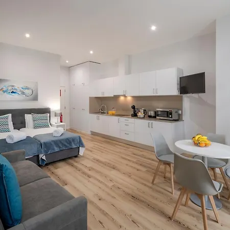 דירה Art Deco Apartments,