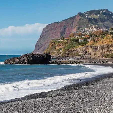 Art Deco Apartments, דירה פונשל