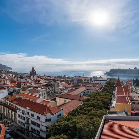 Daire Art Deco Apartments, *