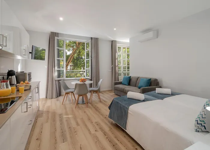 Art Deco Apartments, * Funchal (Madeira)