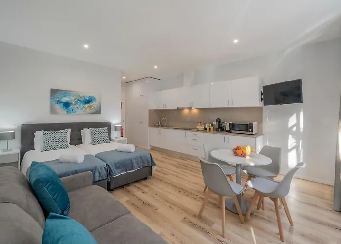 Art Deco Apartments,