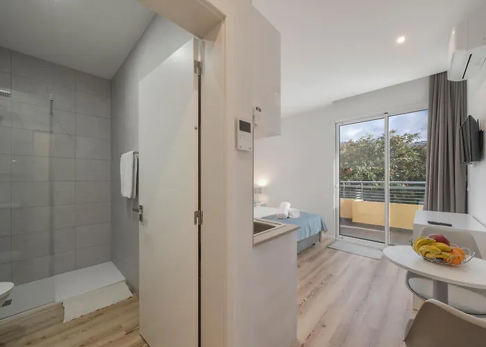 Apartment Art Deco Apartments,