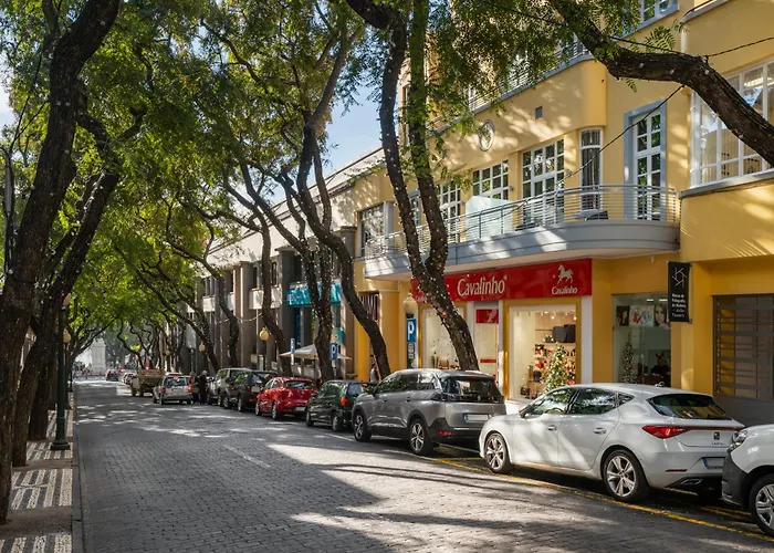 Apartment Art Deco Apartments, *